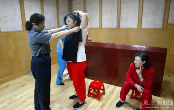 摄影记者直击:女囚临刑前的十二小时(高清组图)