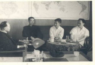 胡耀邦罕见旧照曝光 1941年的结婚照