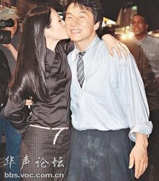 劲爆!惨遭成龙父子潜规则的女星 究竟什么时候才玩够?