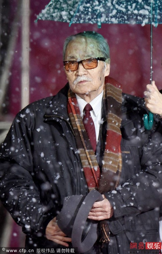 图集:葛优、葛存壮父子两人同场亮相,冒雪走上红毯