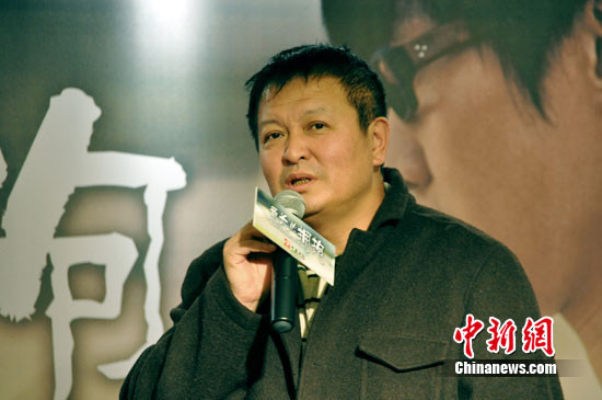 倪萍坐公交车逃票未被认出:这可给我省了大钱(组图)