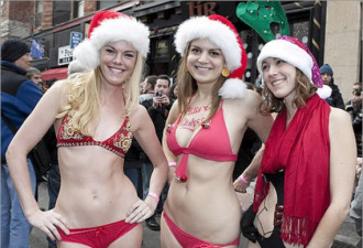 匈牙利圣诞节泳装裸跑 超500人参加