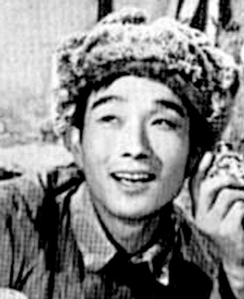 孙永平年轻时剧照。