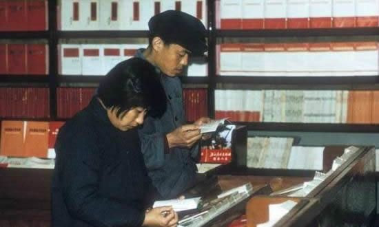 难得一见老照片:图说70年代的北大学生生活(多图)