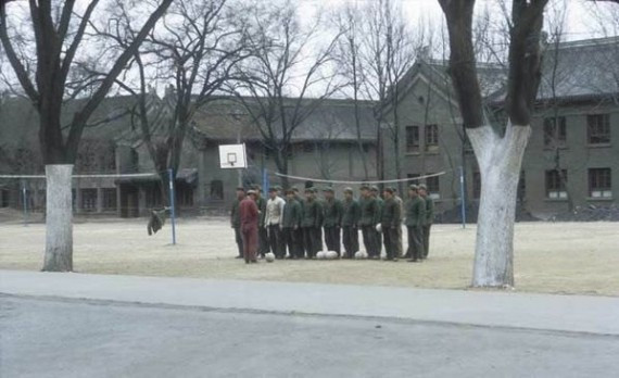 难得一见老照片:图说70年代的北大学生生活(多图)