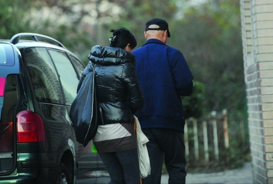 陈佩斯很节俭 仍住在陈旧公寓 与刘晓庆的豪宅毗邻(组图)