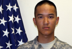 美军华裔士兵死亡一案八军官被起诉
