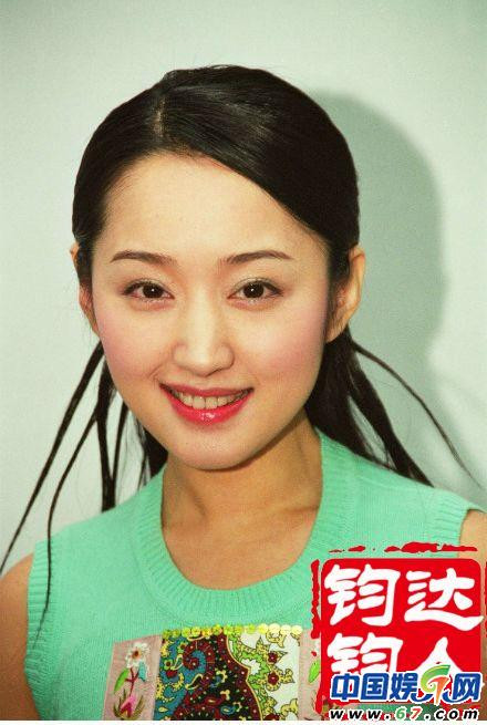 40岁玉女杨钰莹昨晚复出 时隔11年 她美貌依旧(组图)