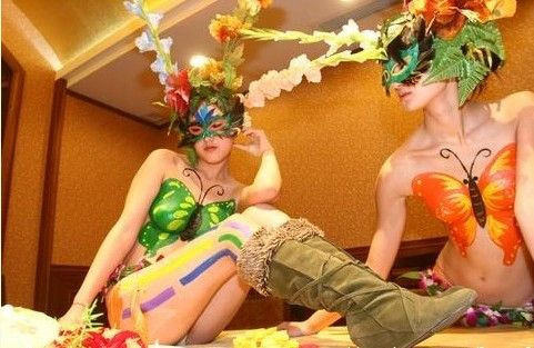 实拍：全球最大裸体疗养区 男女都是&ldquo;裸裎相见&rdquo;（慎入）