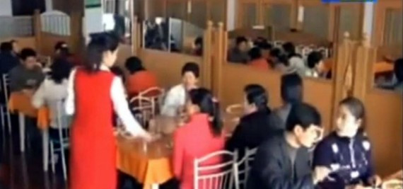 朝鲜平壤市区现咖啡馆西餐厅 售比萨意大利面葡萄酒(多图)