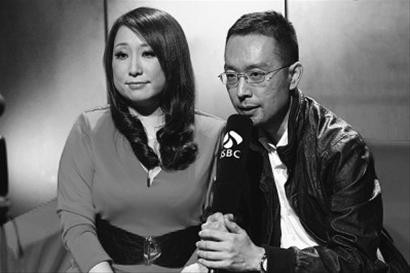 佐藤爱遭遇“假牵手”“被女优”