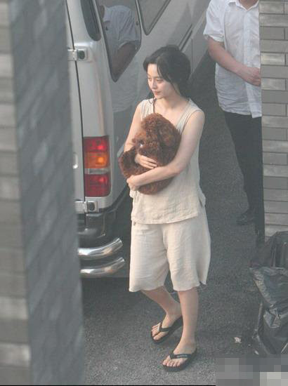 盘点豪放女星睡衣出镜谁最有型：谁最性感谁是水货(组图)