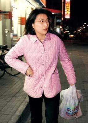 盘点豪放女星睡衣出镜谁最有型：谁最性感谁是水货(组图)
