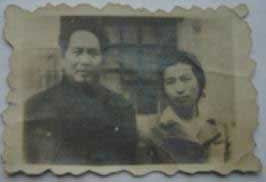 老照片回顾：罕见的毛泽东结婚照