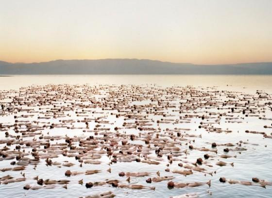 美国艺术家裸体艺术摄影 全球18万人参与(组图)