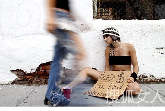 女摄影师记录纽约街头裸体生活(多图)