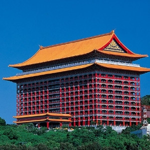 走进中国最大的&ldquo;龙宫&rdquo;：台湾圆山大饭店(组图)
