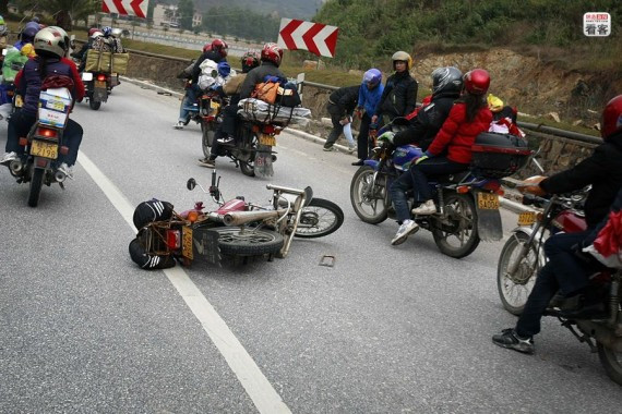 实拍：不堪重负的中国春运交通 另一条回家路(高清组图)