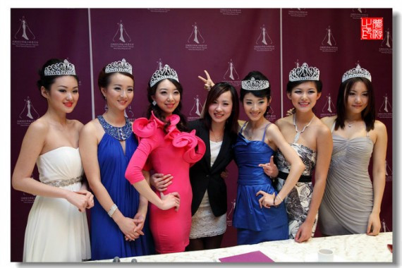 星光闪烁 丽影生辉：2012纽约华裔小姐选美大赛开锣(组图)