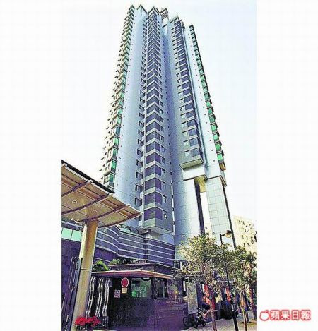 陈奕迅每月负担50万家用 声带长茧死撑不开刀(组图)