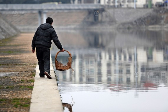 别样流浪汉：痴情男为寻失踪女友浪迹天涯22年(高清组图)