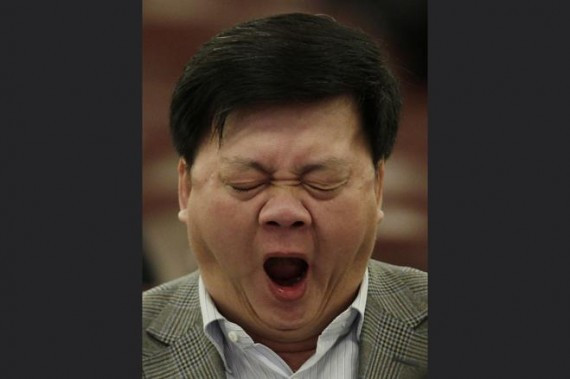 居庙堂之高而忧社稷 两会代表鞠躬尽瘁好辛苦(高清组图)