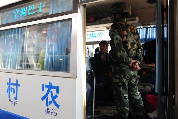 从昆明到西双版纳的一千公里:探访云南缉毒一线(高清组图)