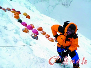 美国花甲女子征服七大洲最高峰 从登山中获取生的力量(图)