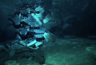 探访世界最大水下洞穴 天然壮观宫殿