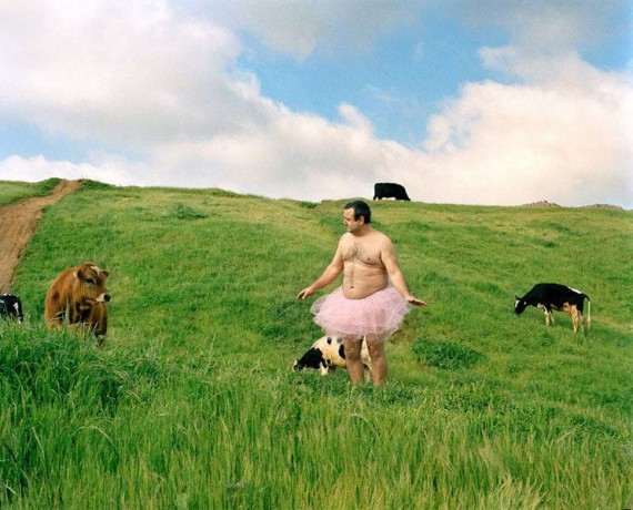 美国男子穿粉红短裙拍照 为博患癌妻子笑容(多图)