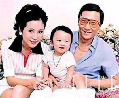 曝谢霆锋是赌王私生子 生母狄波拉艳绝香江(多图)