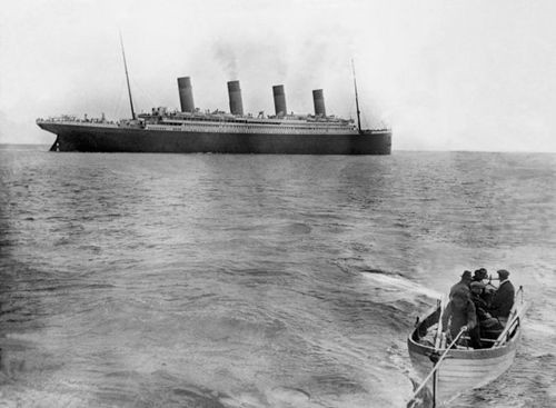 这是泰坦尼克号沉没前最后一张照片。