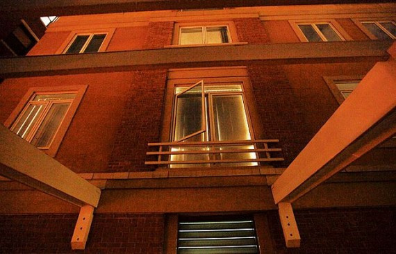 薄瓜瓜住处内景遭港媒偷拍全曝光 据称风水不佳犯&ldquo;泥尖煞&rdquo;