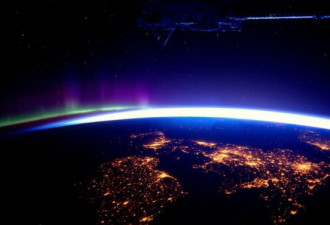 壮美：宇航员从40万米太空拍摄地球