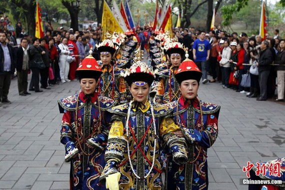 女性祭典&ldquo;祭蚕盛典&rdquo;重现北京北海公园先蚕坛(高清组图)
