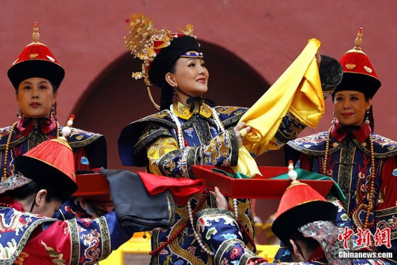 女性祭典&ldquo;祭蚕盛典&rdquo;重现北京北海公园先蚕坛(高清组图)