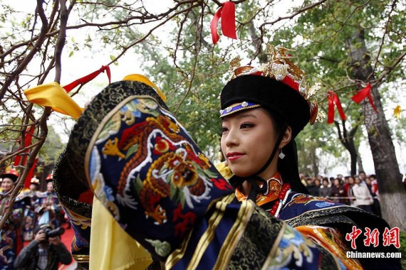 女性祭典“祭蚕盛典”重现北京北海公园先蚕坛(高清组图)