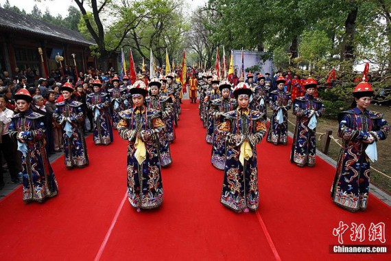女性祭典“祭蚕盛典”重现北京北海公园先蚕坛(高清组图)