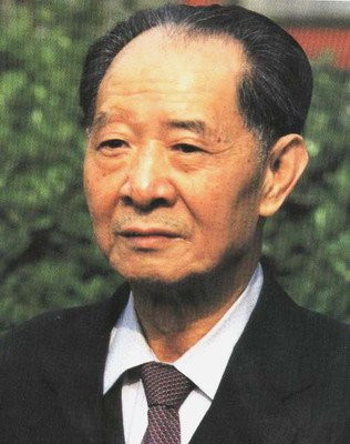 胡耀邦向拆迁户诚恳的检讨：我犯了官僚主义的错误(图)