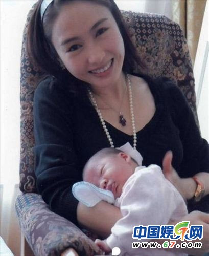 41岁黎姿豪门辛酸秘史 常被欺负不敢如厕(组图)