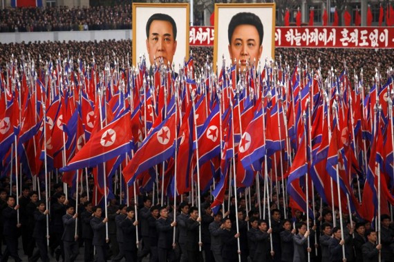 高清图集:朝鲜10万军民声讨韩国 发誓要铲除李明博政