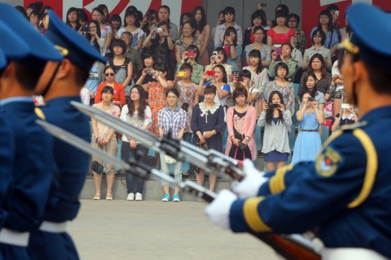 北京市妇联举办军人相亲大会 这场面太壮观了(高清组图)