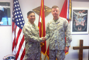 第一人：美华裔军官晋升海军陆战队上校