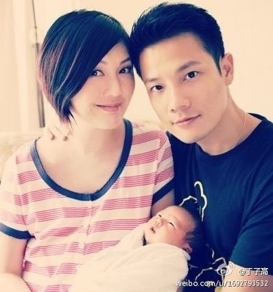 杨千嬅丁子高与宝宝一起出镜
