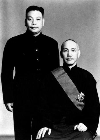 蒋介石救蒋经国离苏条件:认我为父就必须认宋美龄为母(图)
