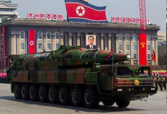 朝鲜阅兵式导弹或为假货 奔驰是走私品