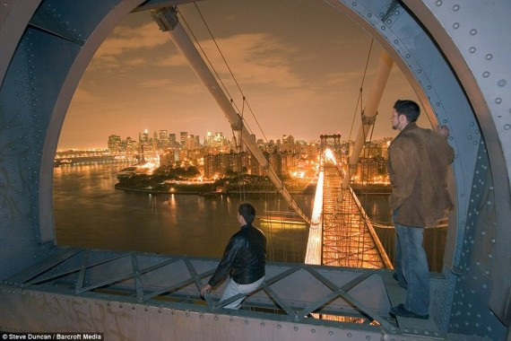 美国摄影师和城市探险家探访纽约伦敦下水道(高清组图)