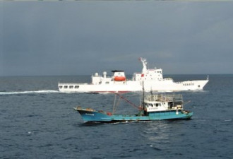 最大规模船队抵南沙 30渔船宣示主权