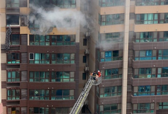 北京居民楼突发大火住户借床单逃生