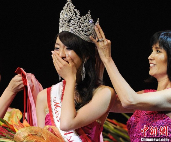 19岁韩裔大学生当选首届国际亚裔小姐(高清组图)